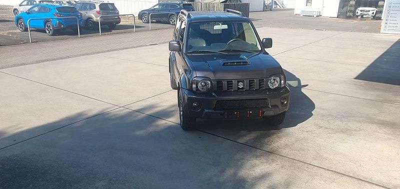 Grau Gebraucht 2017 Suzuki Jimny Style SUV | 14.990 € (Guter Preis) - Bild 1/4
