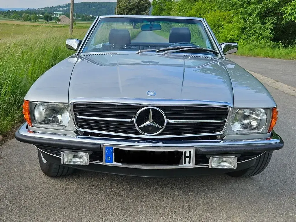 Gebraucht Mercedes SL500 231 PS (169 kW) 1985 Silber Cabrio