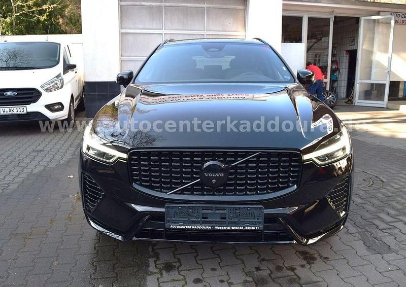 Gebraucht Volvo XC60 398 PS (292 kW) 2024 Onyx black / metallic SUV