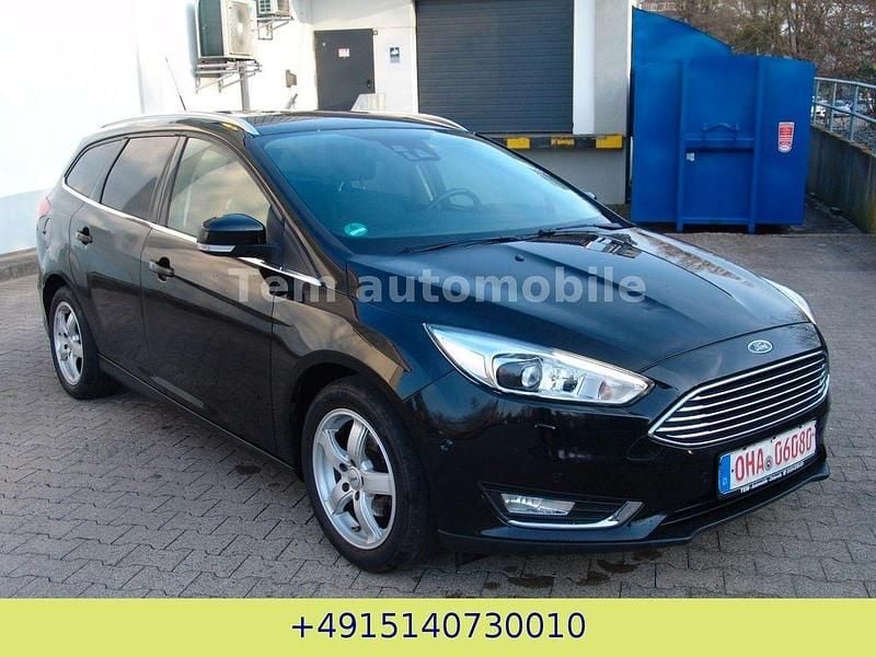 Gebraucht Ford Focus Titanium 125 PS (91 kW) 2015 Schwarz Kombi