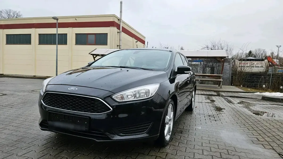 Używany Ford Focus 101 KM (74 kW) 2017 Czarny Kombi