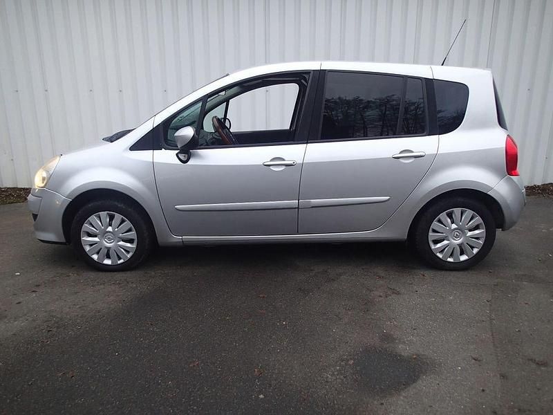 Gebraucht Renault Modus Dynamique 101 PS (74 kW) 2008 Silber Van / Kleinbus