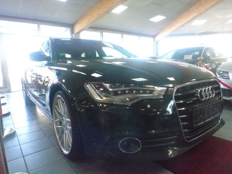 Schwarz Gebraucht 2012 Audi A6 Ambiente Kombi | 13.999 € (Fairer Preis) - Bild 1/4
