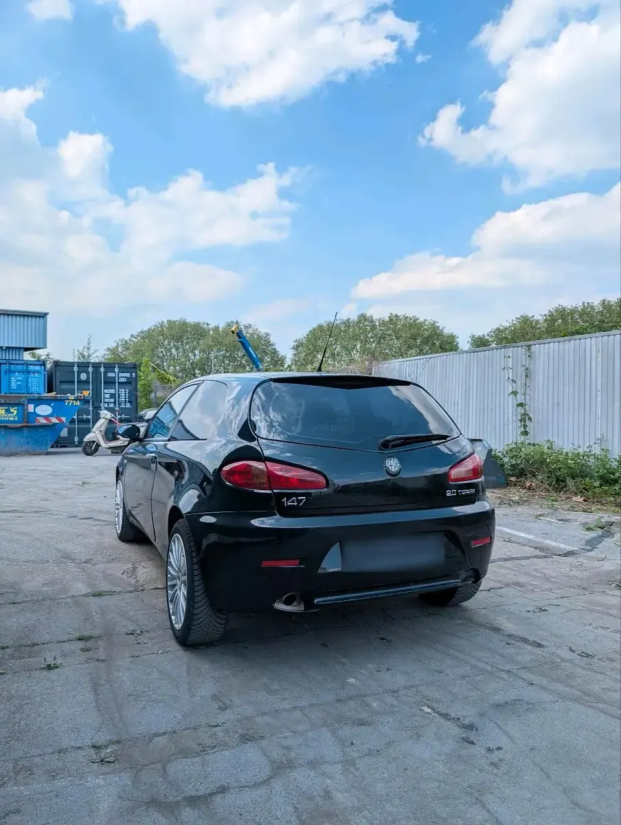Gebraucht Alfa Romeo 147 150 PS (110 kW) 2007 Schwarz Kleinwagen