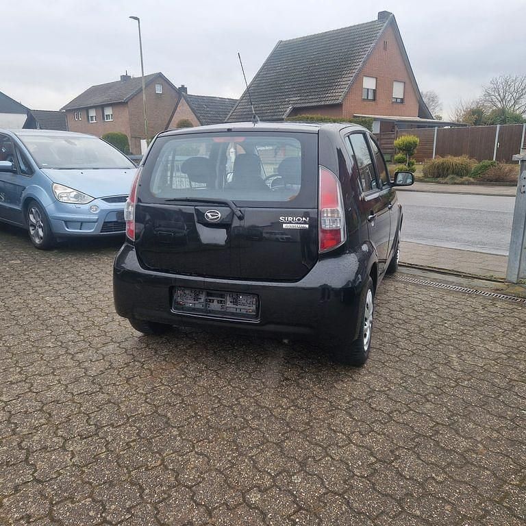 Gebraucht Daihatsu Sirion 69 PS (50 kW) 2007 Schwarz Kleinwagen