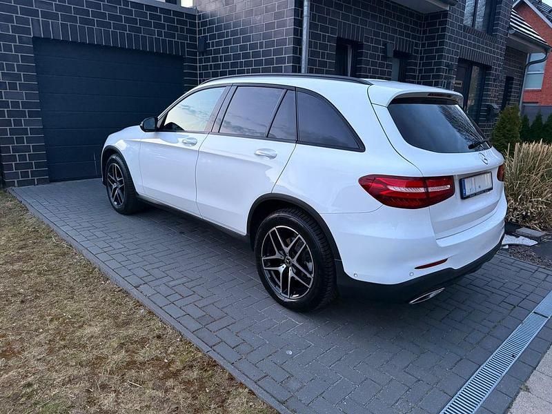 Gebraucht Mercedes GLC220 170 PS (125 kW) 2017 Weiß SUV
