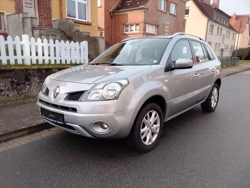 Silber Gebraucht 2009 Renault Koleos Dynamique SUV | 5.950 € (Fairer Preis) - Bild 1/4