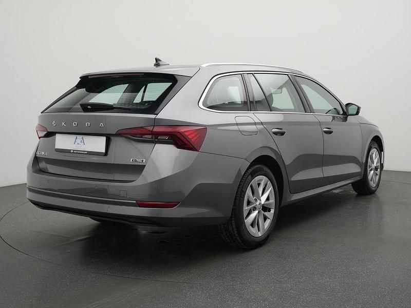 Gebraucht Skoda Octavia Style 150 PS (110 kW) 2022 Grau Kombi