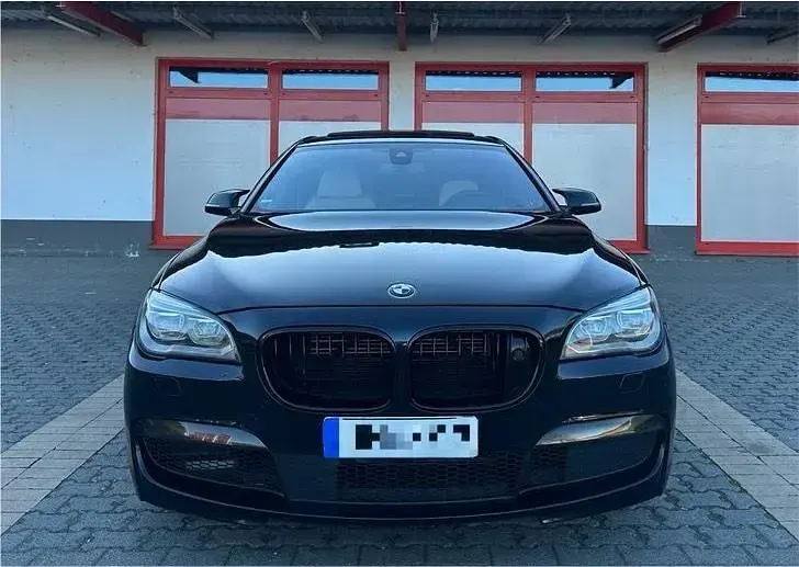 Gebraucht BMW 750L M Sport 381 PS (280 kW) 2013 Schwarz Limousine