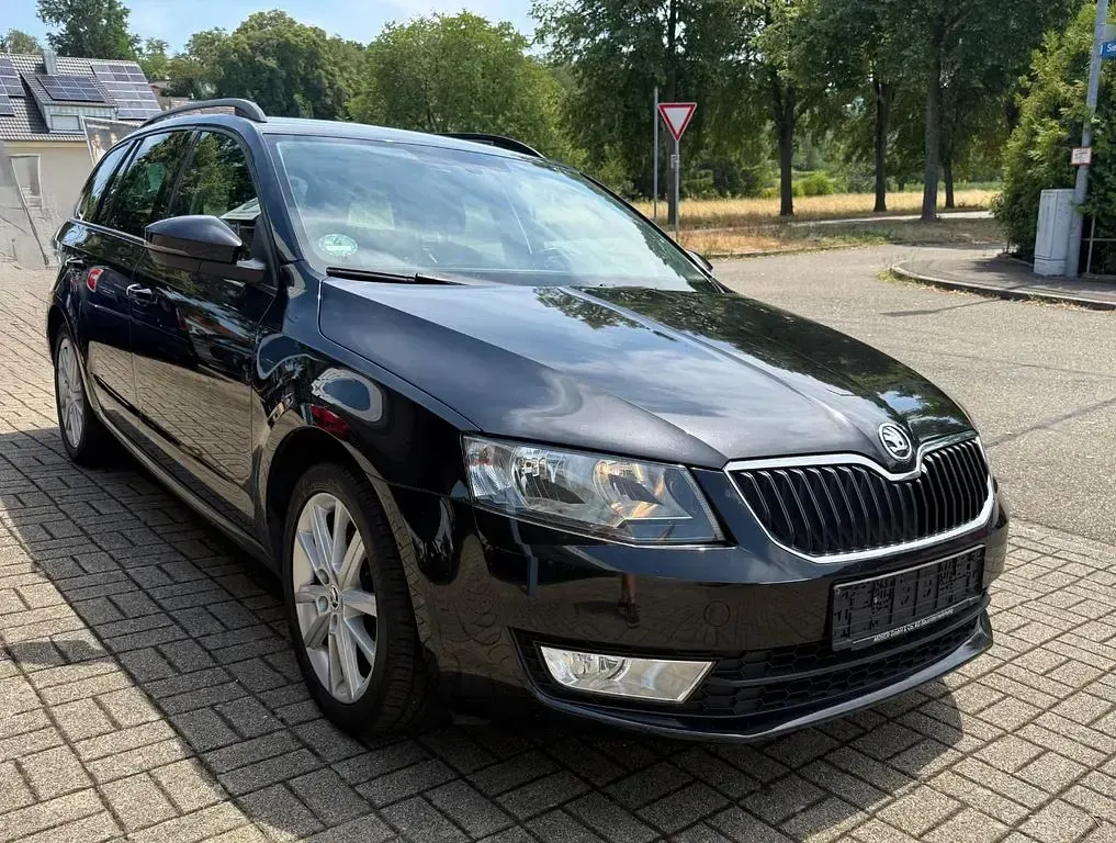 Gebraucht Skoda Octavia Style 150 PS (110 kW) 2015 Schwarz Kombi