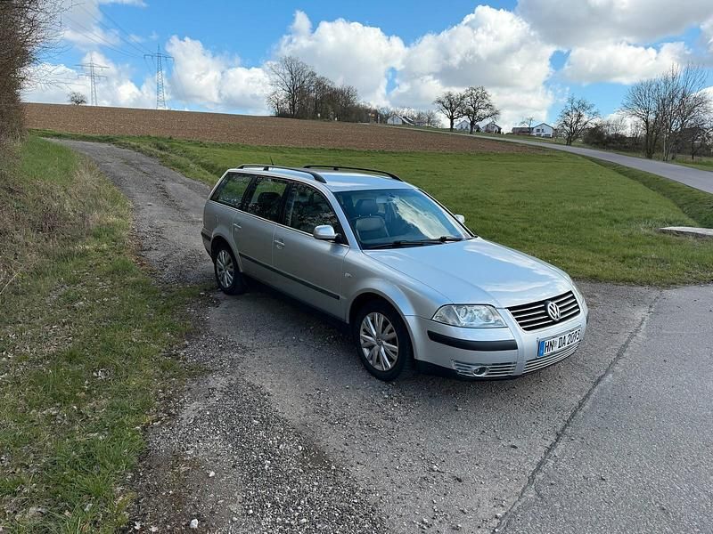 Gebraucht VW Passat 141 PS (103 kW) 2001 Silber Kombi