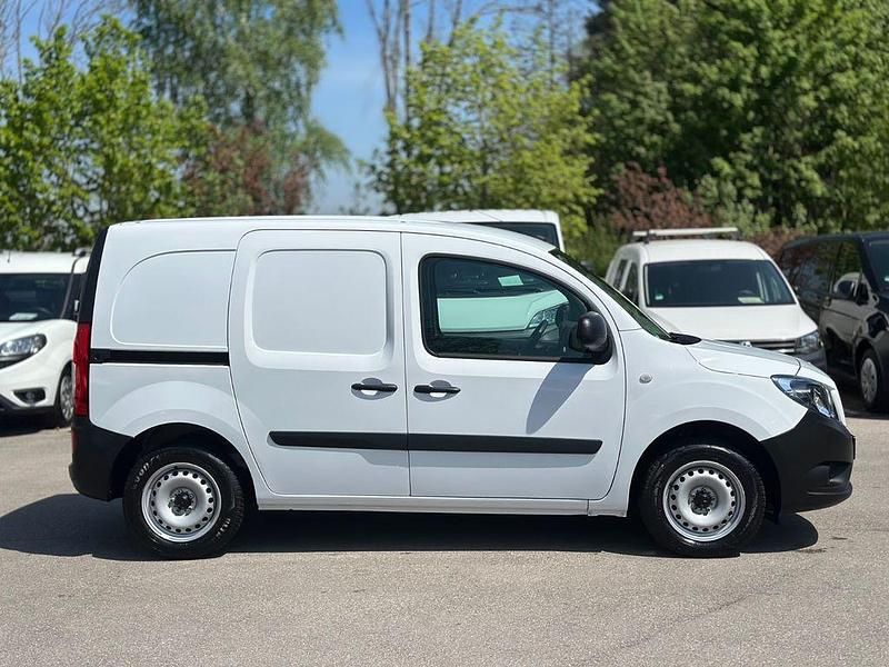 Gebraucht Mercedes Citan 109 90 PS (66 kW) 2019 Weiß Van / Kleinbus
