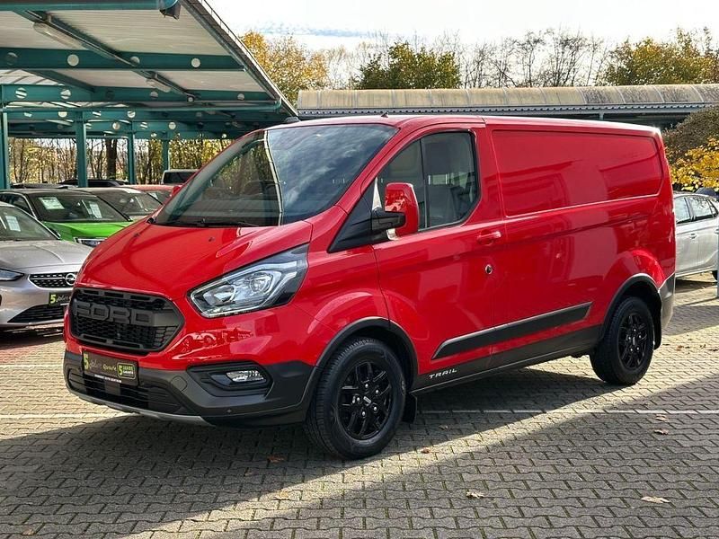 Gebraucht Ford Transit Custom 170 PS (125 kW) 2023 Race rot Van