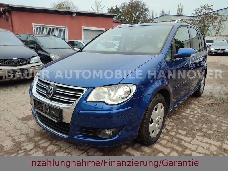 Blau Gebraucht 2009 VW Touran Highline Van / Kleinbus | 4.999 € (Fairer Preis) - Bild 1/4