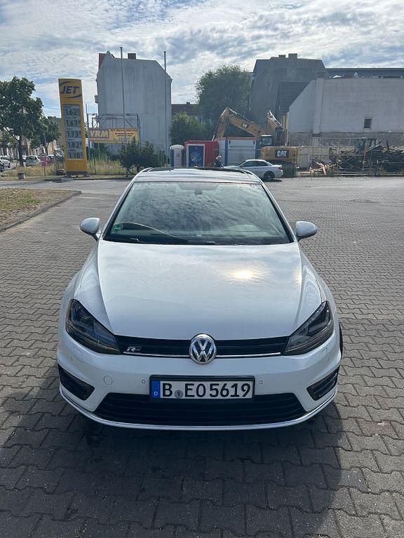 Weiß Gebraucht 2015 VW Golf Limousine | 8.800 € (Guter Preis) - Bild 1/4