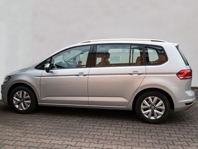 Gebraucht VW Touran 116 PS (85 kW) 2017 Silber Van / Kleinbus