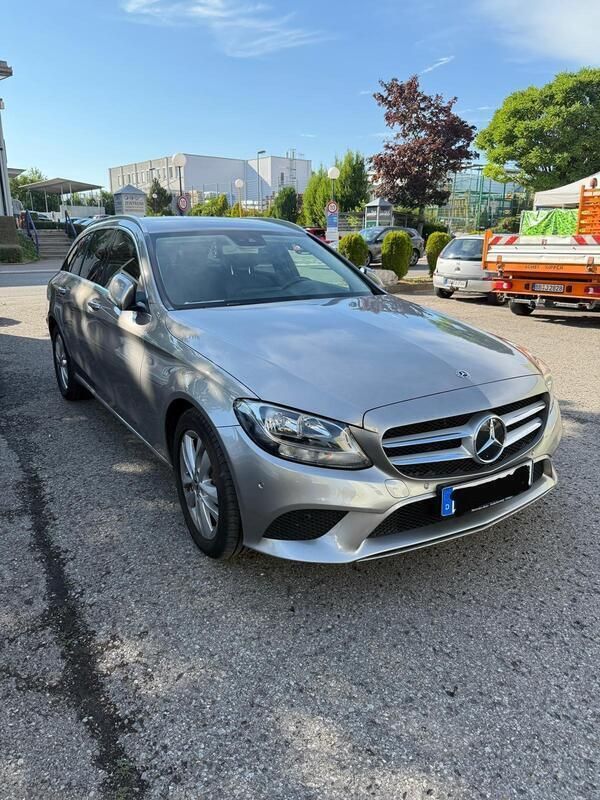 Grau Gebraucht 2019 Mercedes C220 Avantgarde Kombi | 27.500 € (Fairer Preis) - Bild 1/4