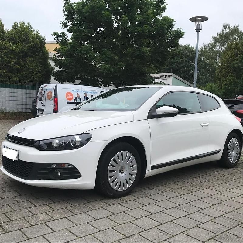 Gebraucht VW Scirocco 140 PS (102 kW) 2010 Weiß Coupé