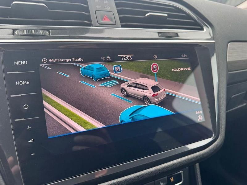 Gebraucht VW Tiguan Allspace Business 150 PS (110 kW) 2021 Silber SUV