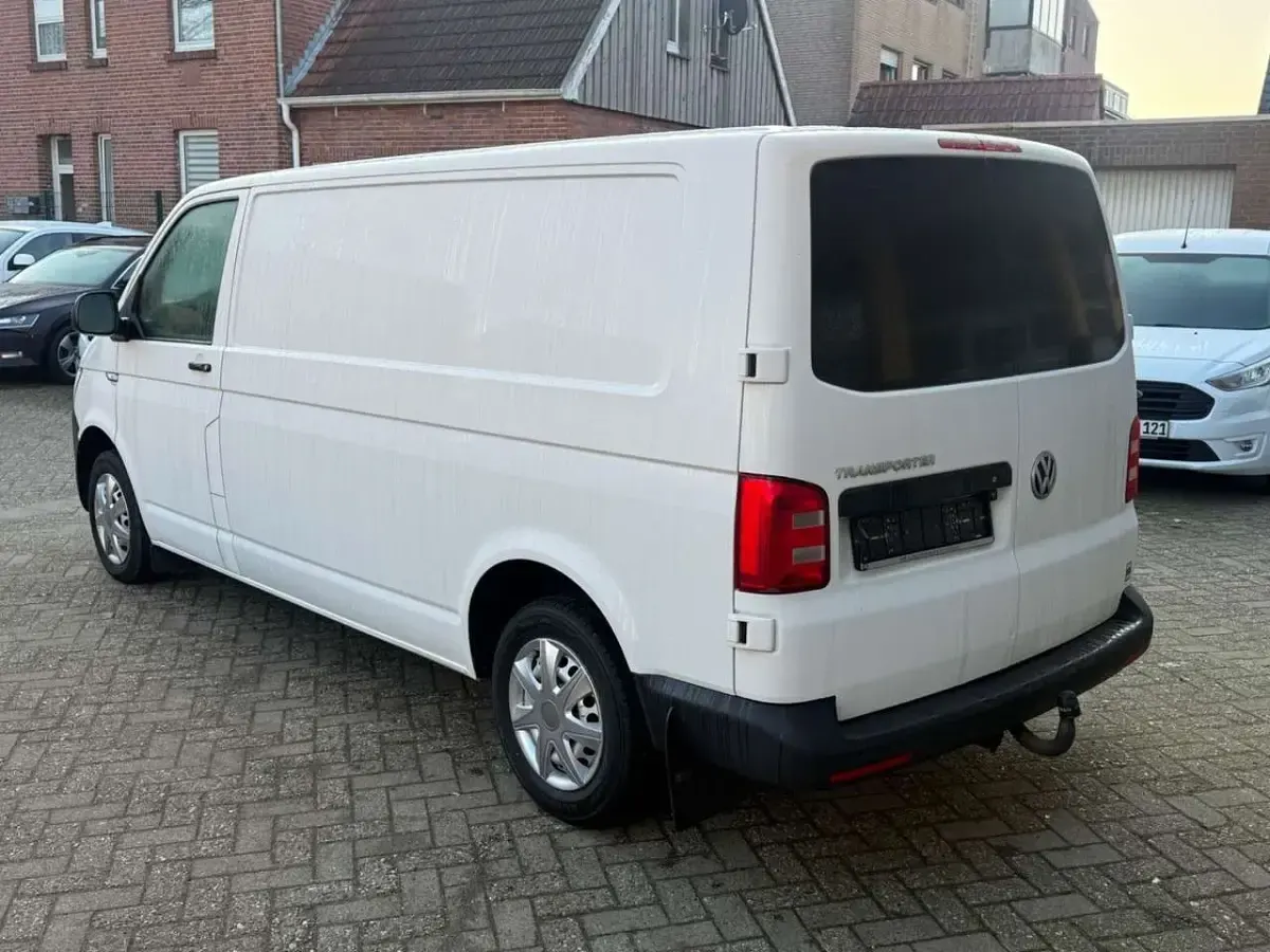 Gebraucht VW Transporter 150 PS (110 kW) 2019 Weiß Van