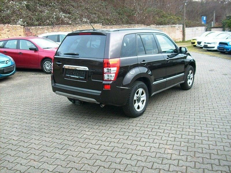 Gebraucht Suzuki Vitara 129 PS (94 kW) 2014 Braun SUV