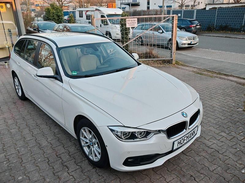 Gebraucht BMW 320 Advantage 163 PS (119 kW) 2015 Weiß Kombi