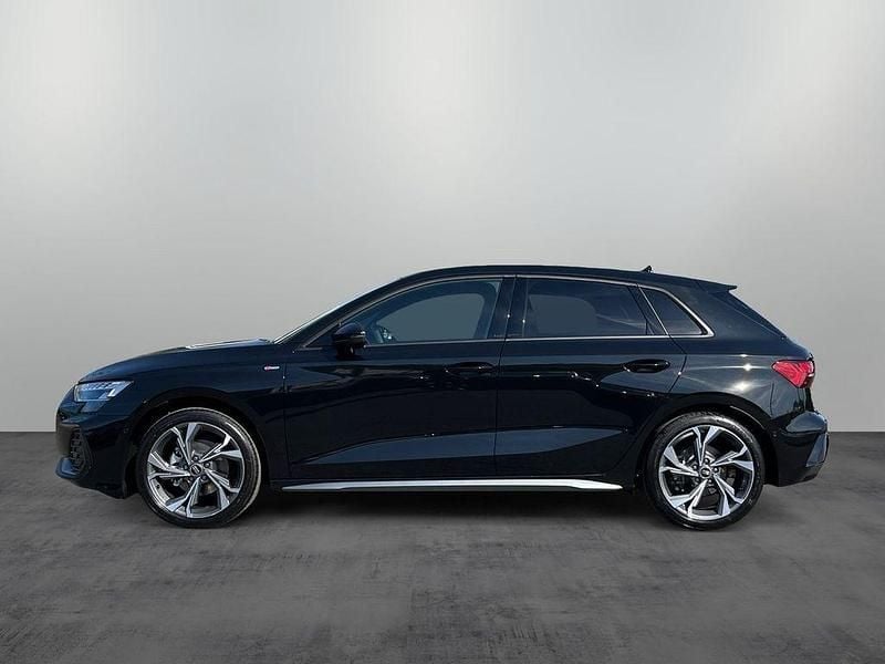 Gebraucht Audi A3 S-Line 150 PS (110 kW) 2025 Mythosschwarz metallic Limousine