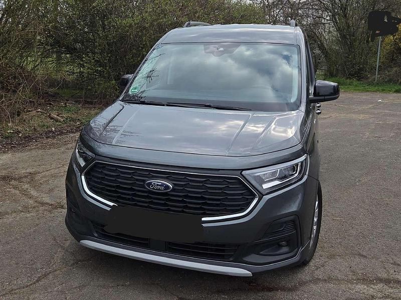 Gebraucht Ford Tourneo Active 114 PS (83 kW) 2023 Grau Kombi