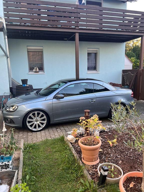 Second-hand VW Eos Cup 140 CP (102 kW) 2015 Albastru Cabrio