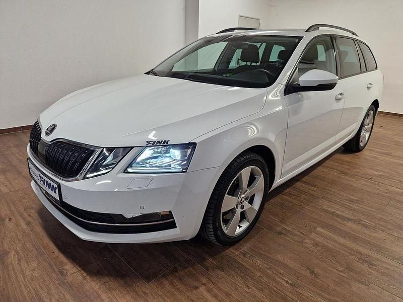 Moonweiss metallic Gebraucht 2019 Skoda Octavia Style Limousine | 22.990 € (Etwas zu teuer) - Bild 1/4