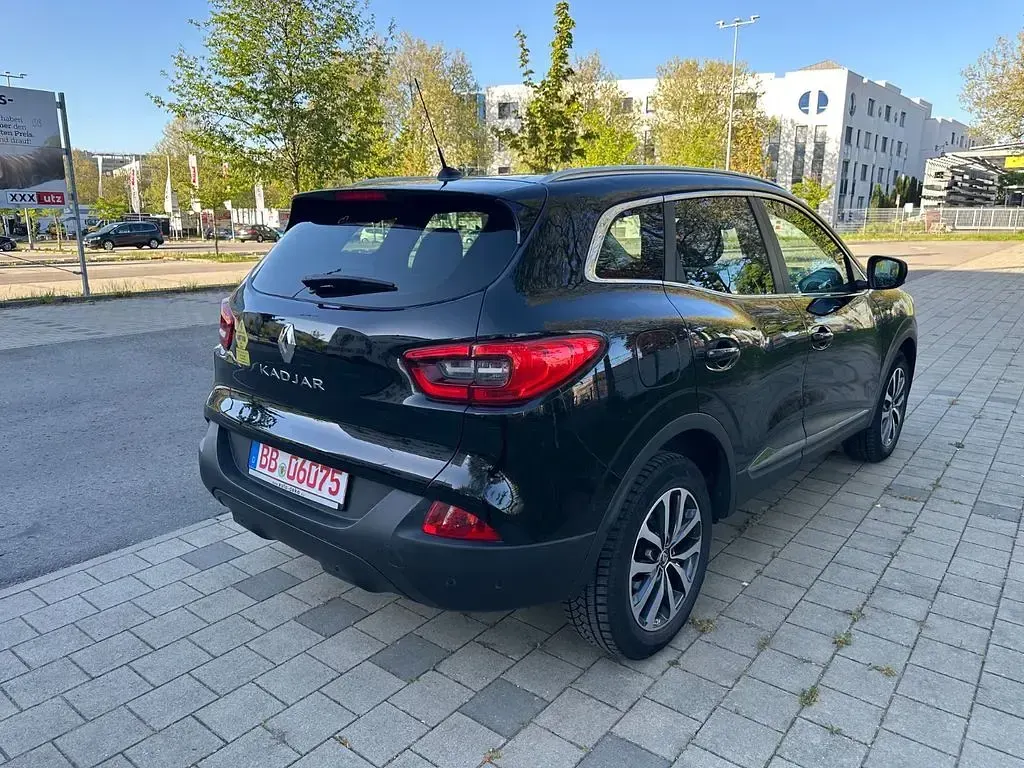 Używany Renault Kadjar Collection 110 KM (80 kW) 2018 Czarny SUV