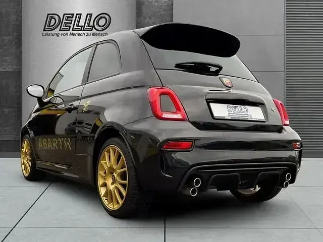 Second-hand Abarth 695 180 CP (132 kW) 2024 Negru Hatchback