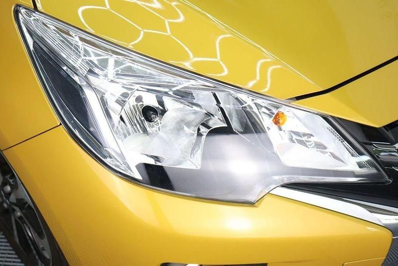 Gebraucht Mitsubishi Space Star Select+ 71 PS (52 kW) 2024 Gelb Limousine