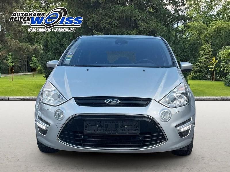 Second-hand Ford S-MAX Titanium 200 CP (147 kW) 2015 Argintiu Monovolum