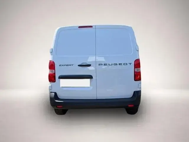 Gebraucht Peugeot Expert 120 PS (88 kW) 2025 Manufacturer Van
