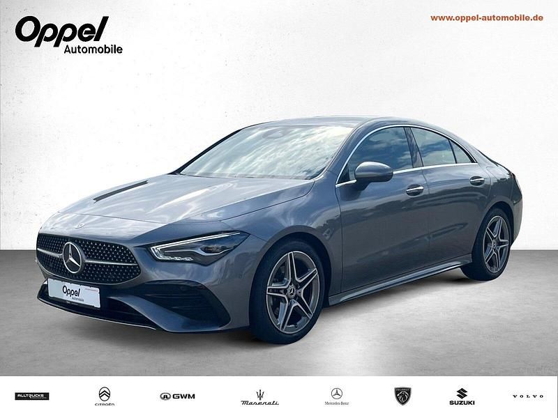 Mountaingrau met. Gebraucht 2024 Mercedes CLA180 AMG line Limousine | 32.999 € (Fairer Preis) - Bild 1/3