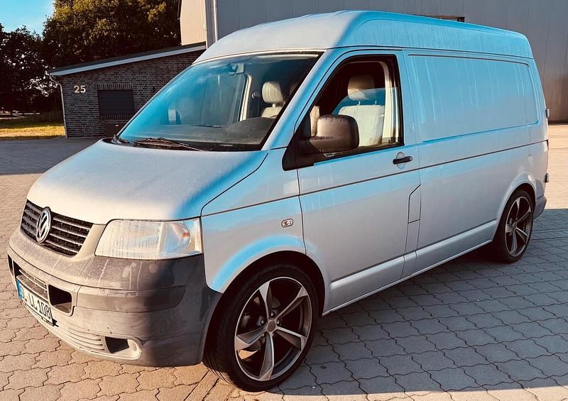 Silber Gebraucht 2008 VW T5 Van | 8.450 € (Etwas zu teuer) - Bild 1/4