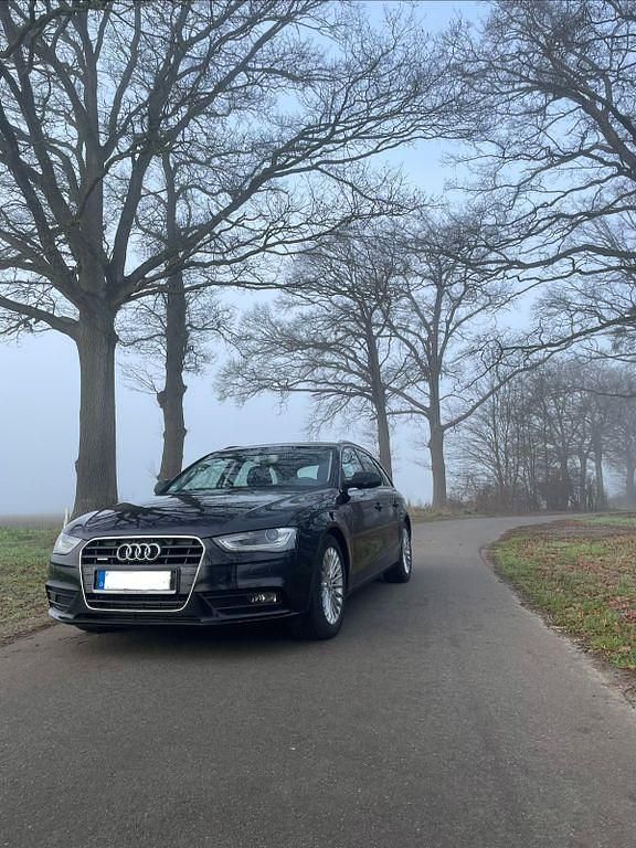 Gebraucht Audi A4 Ambition 177 PS (130 kW) 2014 Schwarz Kombi