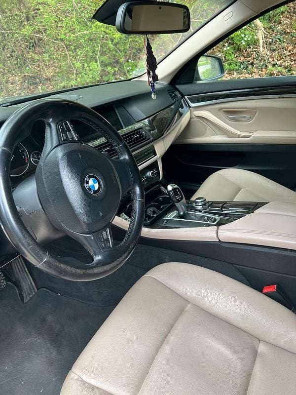 Gebraucht BMW 523 204 PS (150 kW) 2011 Grau Limousine