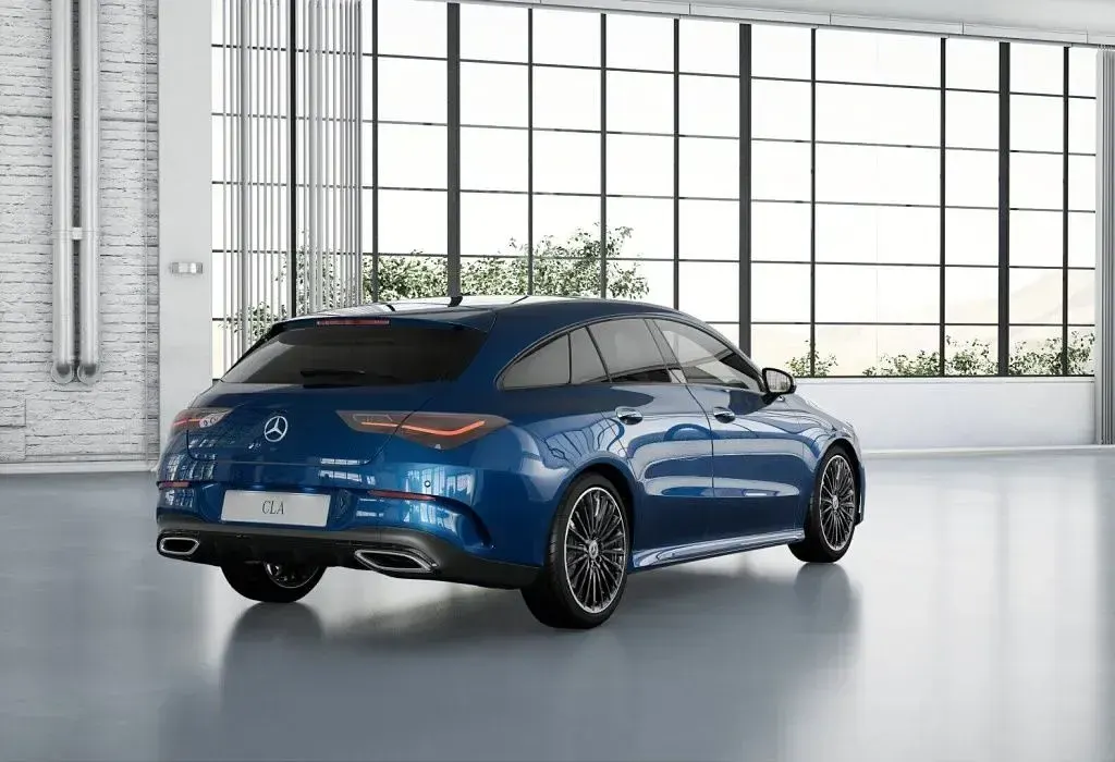 Gebraucht Mercedes CLA250 AMG 224 PS (164 kW) 2025 Metalliclack spektralblau Coupé