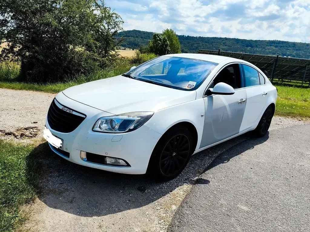 Gebraucht Opel Insignia Innovation 220 PS (161 kW) 2009 Weiß Limousine