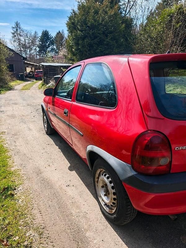 Gebraucht Opel Corsa 54 PS (39 kW) 1998 Rot Kleinwagen