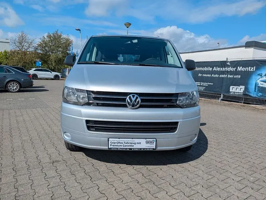 Gebraucht VW Multivan 140 PS (102 kW) 2014 Silber Van / Kleinbus