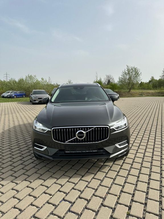 Pine grey / metallic Gebraucht 2020 Volvo XC60 Inscription SUV | 39.500 € (Teuer) - Bild 1/4