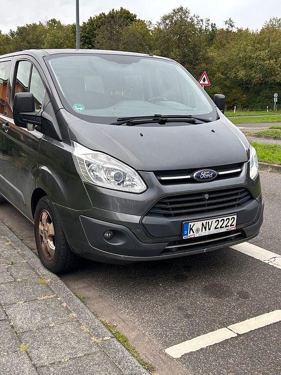 Grau Gebraucht 2016 Ford Transit Custom Van / Kleinbus | 11.000 € (Guter Preis) - Bild 1/4