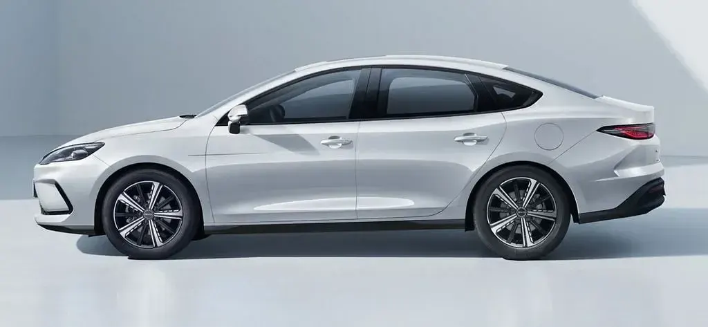 Ny BYD Seal Design 212 HK (155 kW) 2026 Hvid Sedan