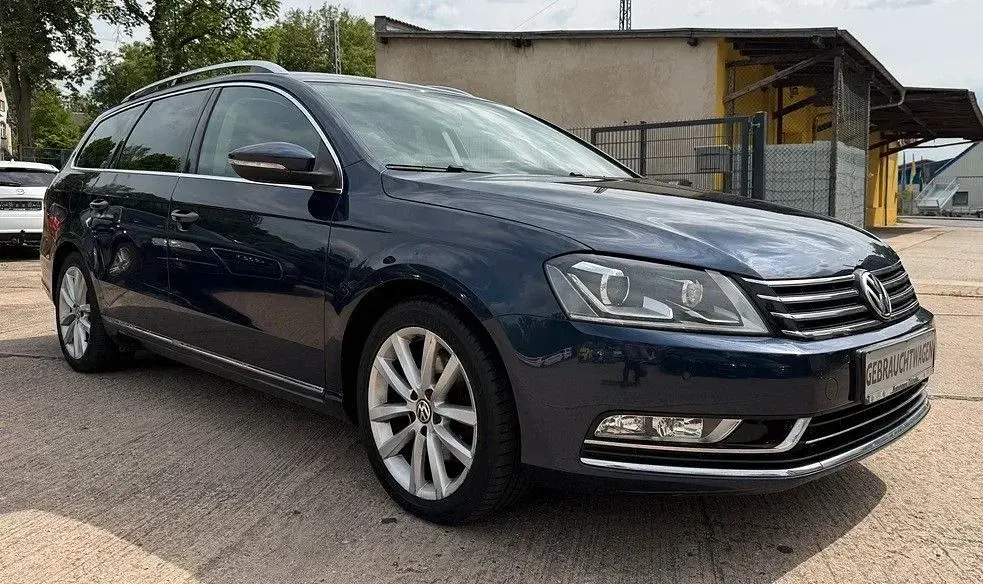Gebraucht VW Passat Highline 170 PS (125 kW) 2011 Blau Kombi