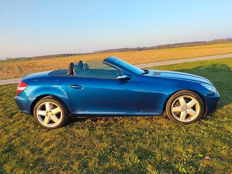 Gebraucht Mercedes SLK280 231 PS (169 kW) 2007 Blau Cabrio