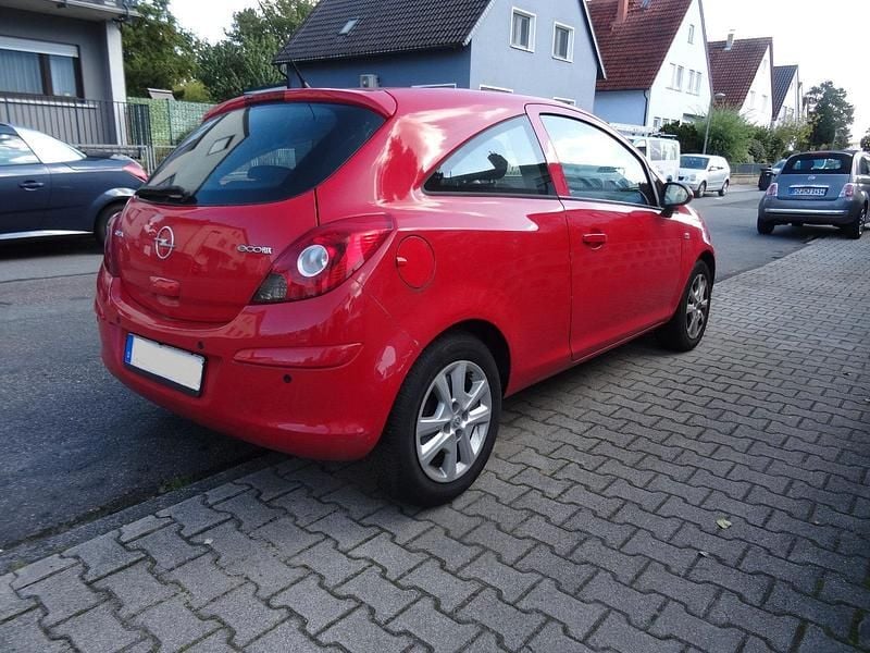 Używany Opel Corsa Edition 60 KM (44 kW) 2009 Czerwony Hatchback