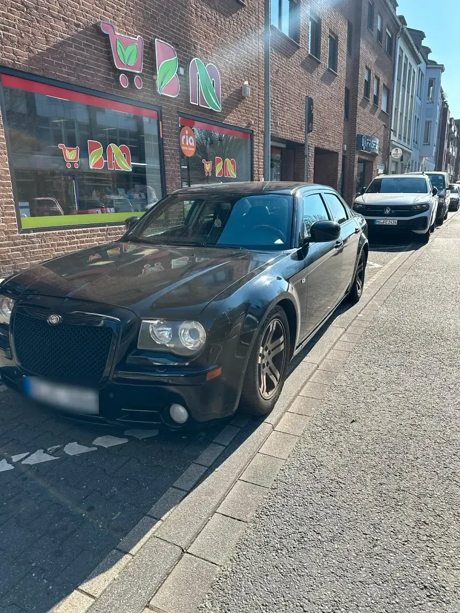 Gebraucht Chrysler 300C 245 PS (180 kW) 2009 Schwarz Limousine